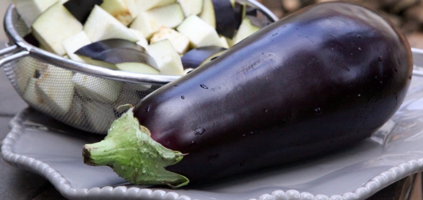 High-quality photograph of a purple eggplant (aubergine) vegetable against a white background, used as a cultural identification test in the study to differentiate between US-based participants who would call it 'eggplant' versus participants from other regions who might call it 'brinjal'